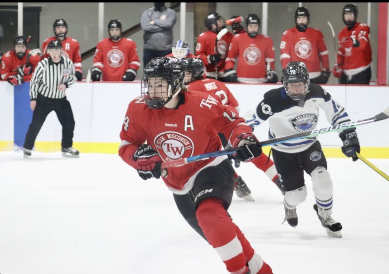nikki88338585's tweet photo. The “Before Season” finished up this weekend with 3 big WINS over Shattuck St. Mary’s, the Blizzard & Colorado! 5482 pictures and MANY more miles, but I can’t wait to watch these boys play together again in their “After Season”! @TWHOCKEY @DocBB60 @PaulCaufield6 @JackBowe14 https://t.co/uLOkRl3c7D