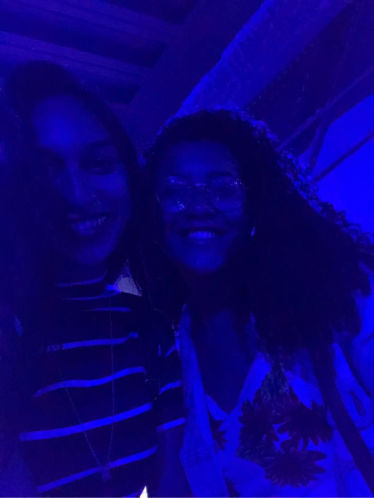 embraidd's tweet photo. @girlbummerw nada mais justo que postar fotos onde nossa amizade começou... https://t.co/QiW7BY8B9k