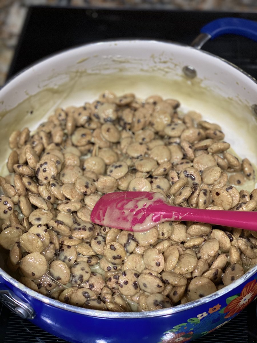 DrippyLey_'s tweet photo. Edibles  #containsTHC 30mg a piece https://t.co/rflgqmmBE6