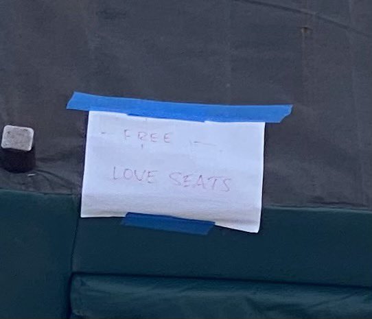 #haveyouseenafreecouch Free love and seats available in Redondo Beach