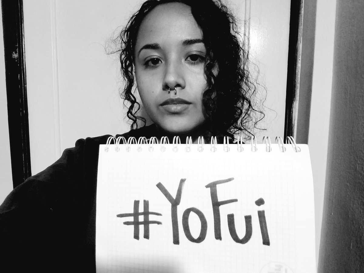 arisa_paz's tweet photo. Las paredes se pintan, nuestras hermanas no regresan.
Por las que ya no están.
#YoFui #SororaConMisHermanasDeCuenca
@czamoramatute
@WarmiNina https://t.co/z6lucQNld7