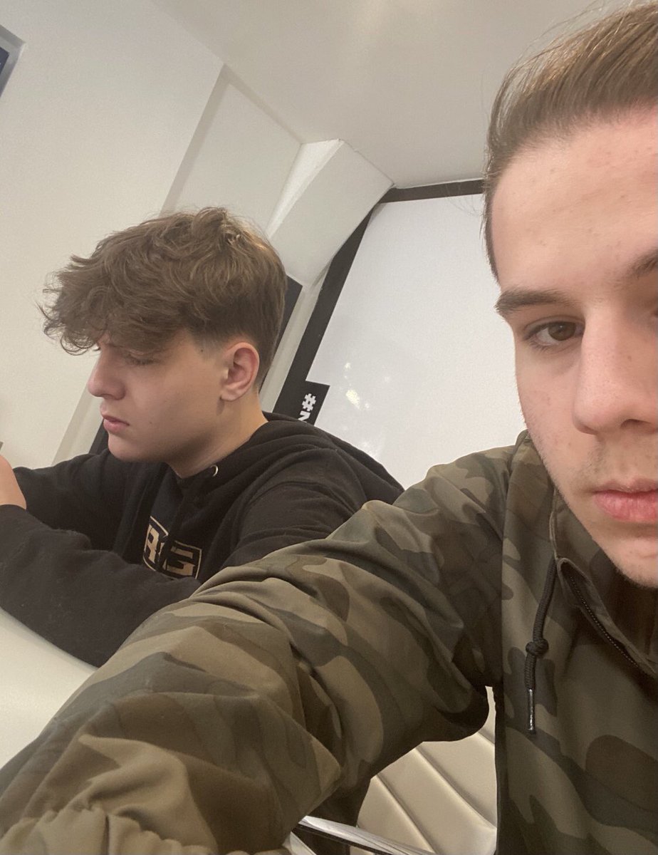 Clix's tweet image. 🖕