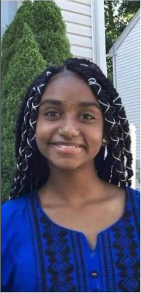 StacoS's tweet photo. HAVE YOU SEEN ME ?

Name: Roos Bajanth 
Age: 13yo
Height: 5'5" 
Weight: 90 pounds
Last seen wearing a brown coat, red shirt &amp; pajamas.
Other: could be with a male she met online
 
IF SEEN DIAL 911 
PLS SHARE https://t.co/sRZ7QxnF6I