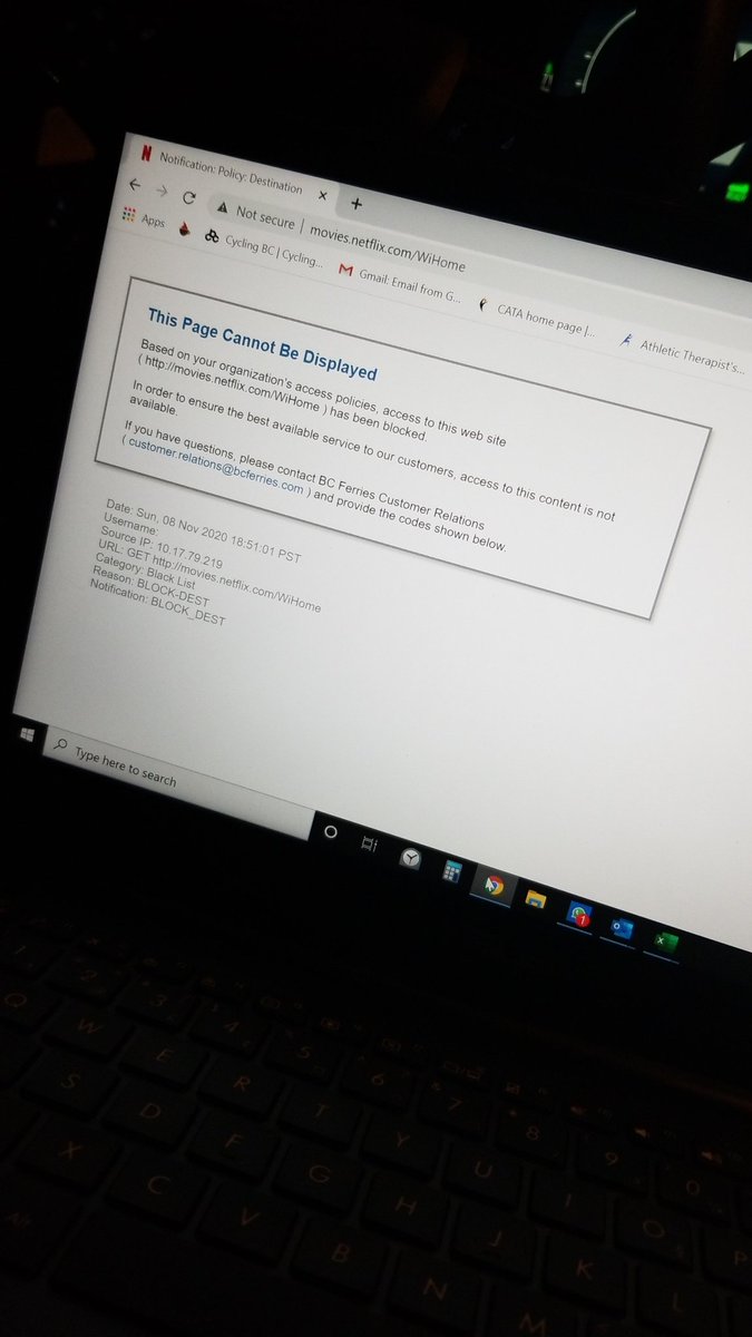 MPartridge112's tweet photo. Hey @BCFerries, question, why is Netflix blocked on your wifi?? We are casually sitting in our car waiting 3 hrs to board our 2hr ferry. Thought we'd watch a movie, guess not. And of course this is the one time we actually successfully connected to your shotty wifi. 🙄 https://t.co/Yb8B76tp98