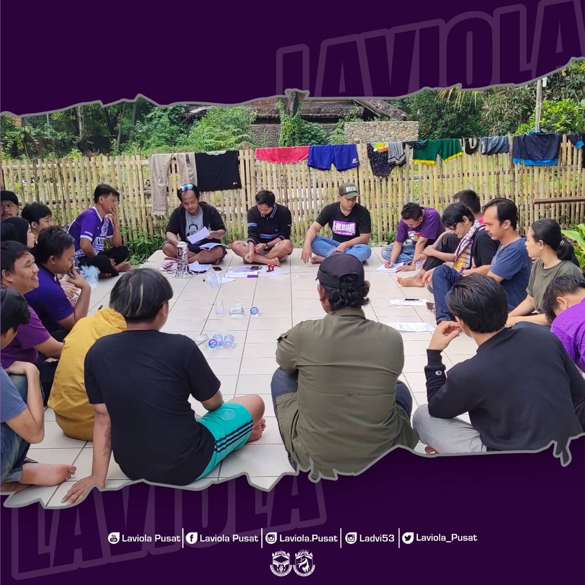 laviola_pusat's tweet photo. Rapat kerja laviola periode 2020 / 2022
Semoga kita semua yang diberi kepercayaan dapat memegang amanah yang telah diberikan ketua umum, dapat dijalankan sebagai mana mestinya.
.
.
#persitajuara #persitafans #laviola #ladiesviola https://t.co/0t1YvEz4sZ
