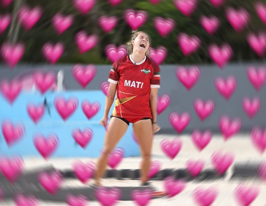 EsmeCrtP's tweet photo. #SiempreRojos
Oigan familia roja no hay que agarrarnos del chongo,nosotros tenemos que estar Unidos apoyando a nuestros TITANES 💞 💞
A todos nos partió el alma que Gloria bb saliera pero esperemos que Mariana le heche más power 💪
Solo amor entre nosotros 💞💞 https://t.co/i4meB8uc24