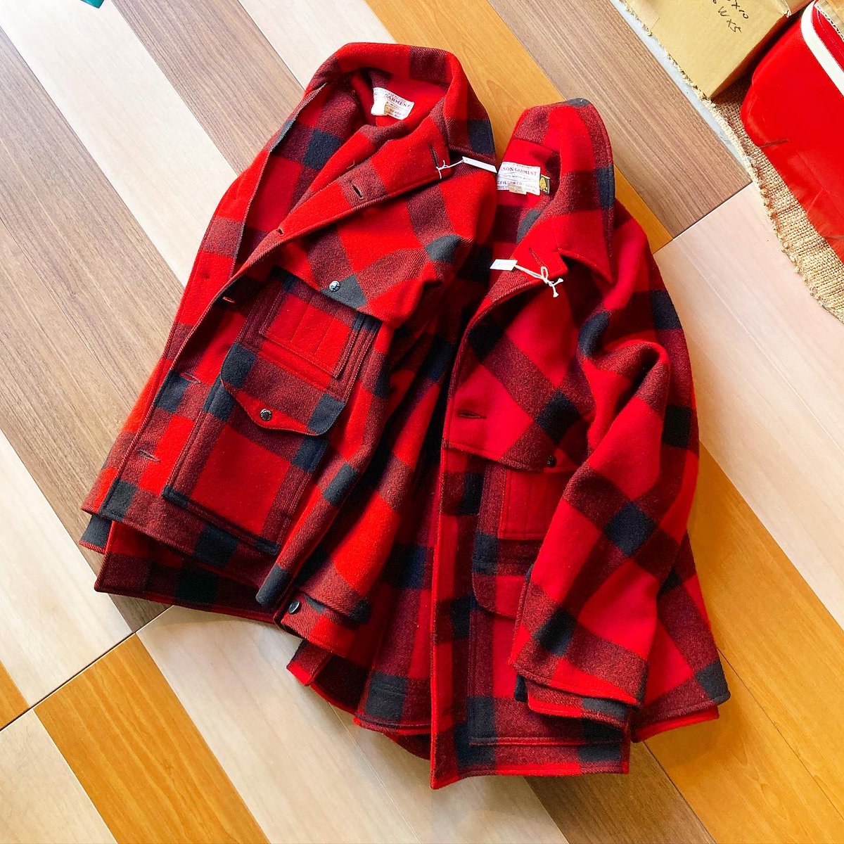 azumashoutenkyo's tweet photo. いかがでしょう
ダブル
1着は欲しい定番
街着からキャンプまで
FILSON
DOUBLE MACKINAW CRUISER
#東商店 #山科 #山科洋服 #京都 #kyoto #セレクトショップ
#中古品 #filson #フィルソン #ダブルマッキーノ
#rugged #dadsstyle #mensclub #アメカジ
#ダイレクトリール #freeandeasy
#outdoor #camp https://t.co/gusLjtAs94