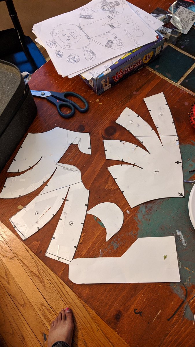 mrjlab's tweet photo. Started working with EVA foam to make a teen titans GO! Cyborg helmet to form the superteam with my kids. Super fun and forgiving material to work with! https://t.co/65IdA4pabb