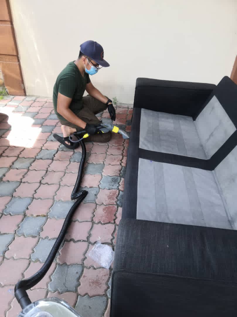 AlifMohdNor's tweet photo. Hai orang Shah Alam dan Lembah Klang, saya ada buat servis cuci seat kereta, karpet, sofa dan tilam

Boleh dm saya kalau perlukan khidmat saya.

Ahad ni slot masih kosong. Sapa nak boleh dm terus https://t.co/quX7awvFB1