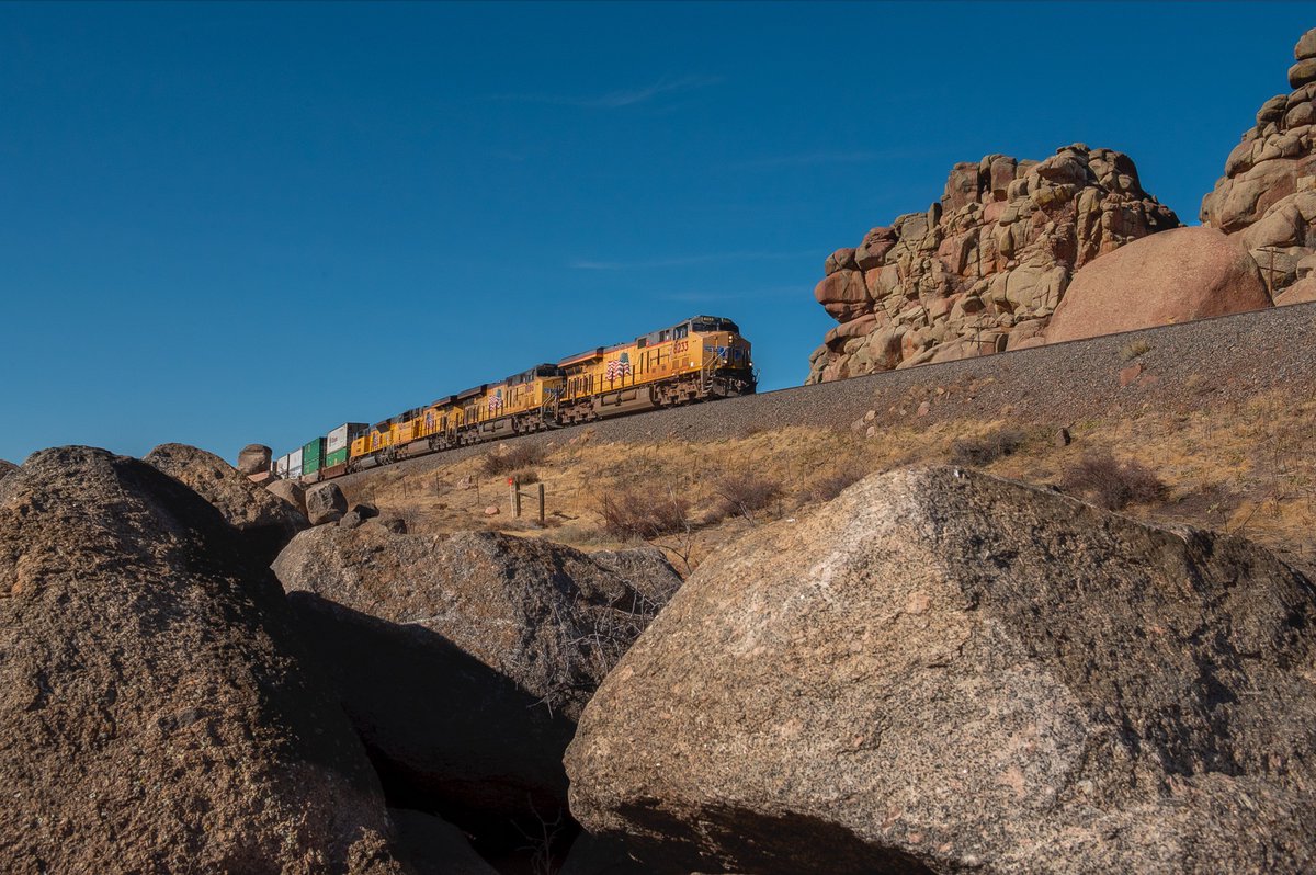 844useonly's tweet image. Surrounded in Granite @UnionPacific @shipUP #unionpacific #logostics #movingamerica #connections #overlandroute #transcontinentalrailroad #ups #usps #FedEx #train #railfan #railfanphotography #coloradorailphotographer #railroadphotography #Transportation #travel #explore