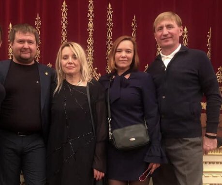 SurkovYes's tweet photo. @D_Azaroff @SamMobilePriem В Тольятти управляющие микрорайонами вообще не соблюдают масочный режим. А вместе с ними и некоторые сотрудники городской администрации. @sa_antashev будут ли приниматься меры? https://t.co/4kuSnbLdRr