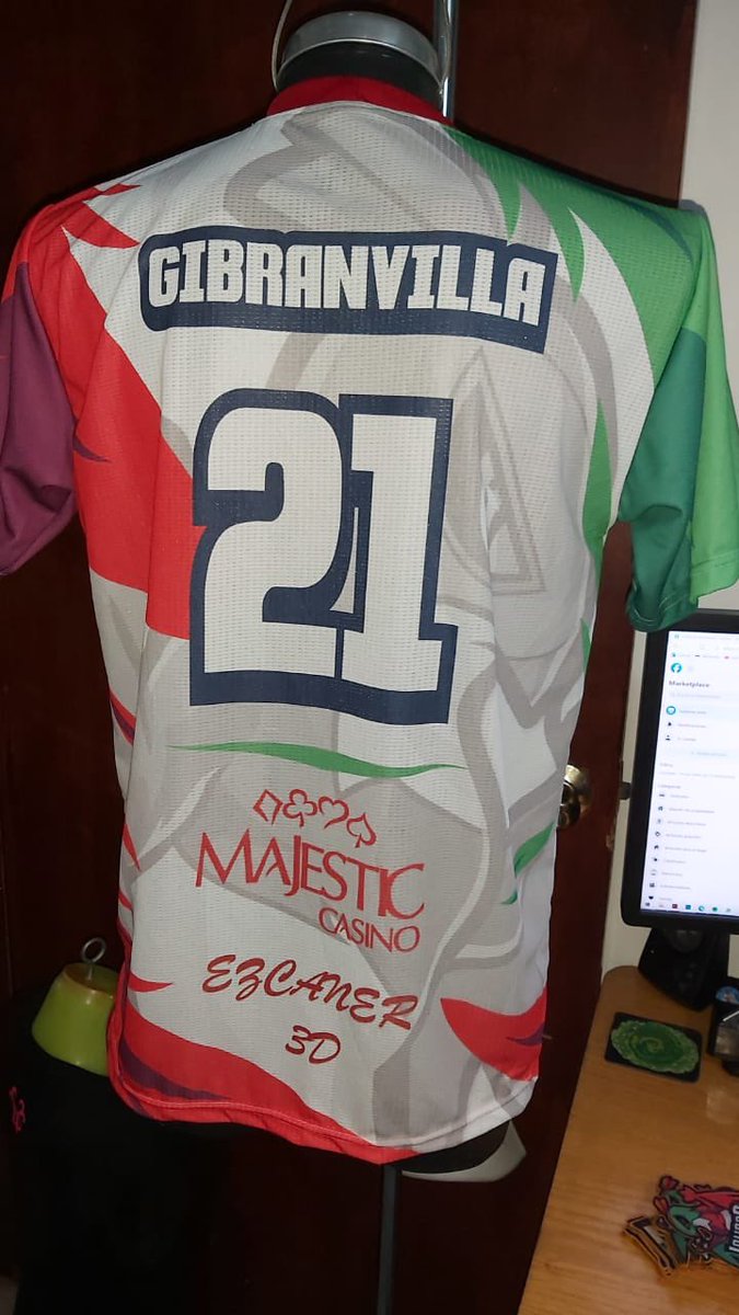 MDooblee's tweet photo. @GibranVillaR @JaliscoPvp @FerLarios16 @ElTioRex91 @Ezcaner3 @EduardoLomas @Andazury en proceso de fabricación las nuevas pieles del team. https://t.co/jY5rvu3U7x