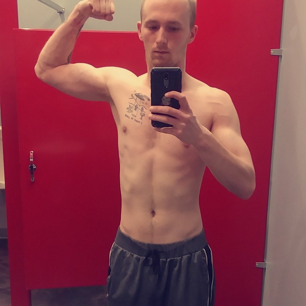 DaddyTwink3's tweet photo. Ask about my content 😏
#Twink #LGBTQ #OnlyFans #onlyfansboy #onlyfansmuscle #SugarDaddy #Premium #Pornhub https://t.co/wk5B5a1ME2