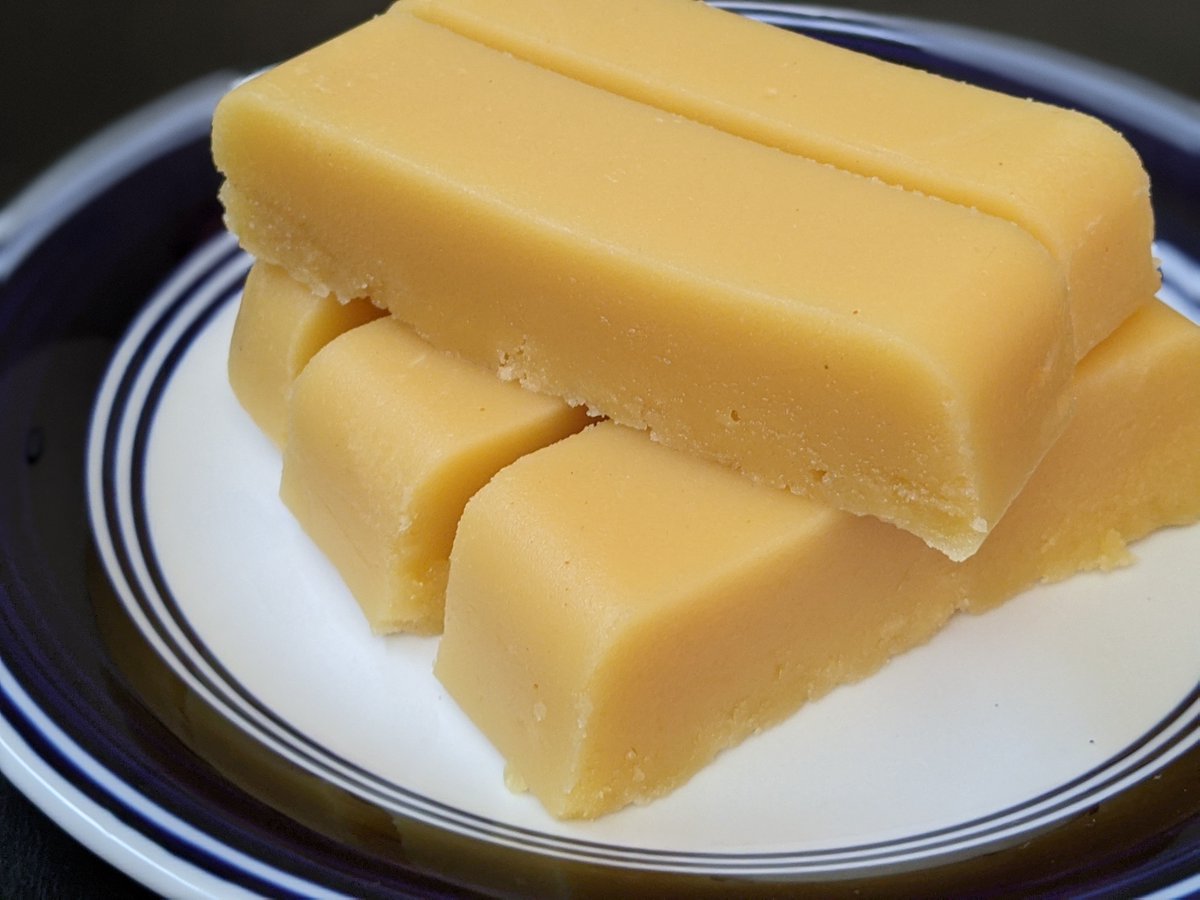 SistaKitchen's tweet photo. Krishna Sweets Ghee Mysore Pak! Diwali Special!
#meltingsweet #softmysorepak #perfectrecipe #readyin30mins https://t.co/9DZPem8NJy