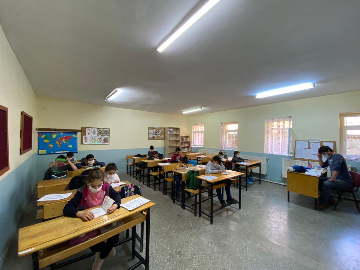 ERBAP kapsamında ilk ve ortaokul öğrencilerimiz için okuma saatlerimizi başlattık. 
<a href="/UfukMurat25/">Ufuk MURAT</a>
<a href="/OrhanOzen_25/">Orhan ÖZEN</a>
<a href="/ErbapTortum/">Tortum Erbap</a>
<a href="/MemTortum/">Tortum İlçe MEM</a>
<a href="/DastanOkan/">Okan Daştan</a>
<a href="/skaygusuz/">Salih Kaygusuz</a>