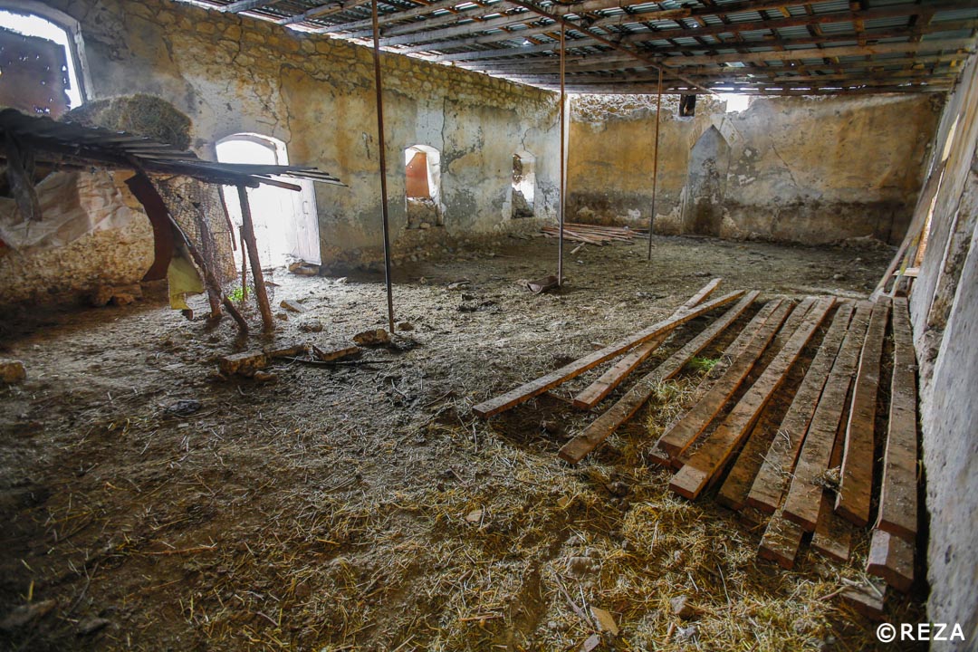 REZAphotography's tweet photo. This mosque was transforme into a cowshed. That's how Armenian forces act toward muslim places of worship. After the announcement of Shusha's liberation, the holy Myrrhbearers Russian Orthodox Cathedral of Baku rung its bells to celebrate. That's secular Azerbaijan. #Karabakh https://t.co/cDSoY7XWnp