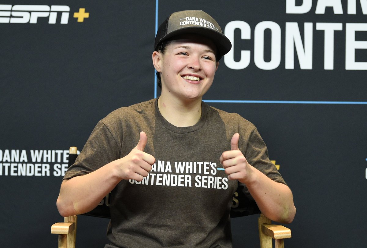 UFCEurope's tweet photo. Who's got two thumbs and is making her UFC debut at #UFCVegas14?

👍 @CoryMcKenna99 👍 https://t.co/9AMy1t9nO2