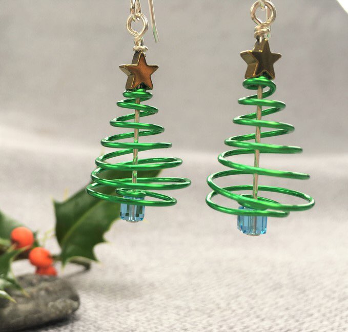 Are you ready for the festive season. Get your fun Xmas tree earrings from @BritishCrafting and join in the fun. thebritishcrafthouse.co.uk/product/christ… #handmade #christmasgifts #jewellery #funjewellery