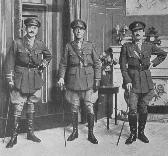 fossroger's tweet photo. #November1918 when talk of peace is creating uncertainty, the triviality of new musical farce 'The Officer’s Mess' at the St Martin’s, in which three jolly officers on leave get entangled with three pretty women, mistakes the national mood. Ralph Lynn leads the hapless trio. https://t.co/KCMckQcQyi