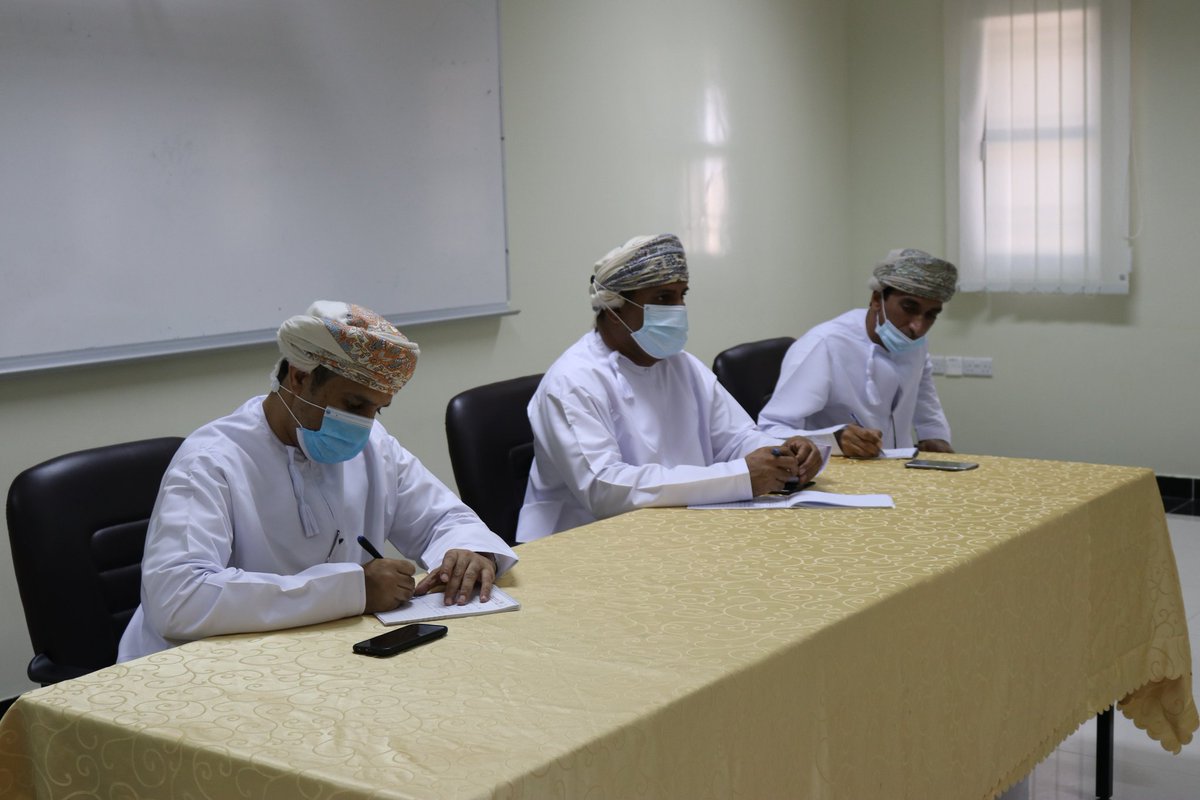 تعليمية مسقط tweet media