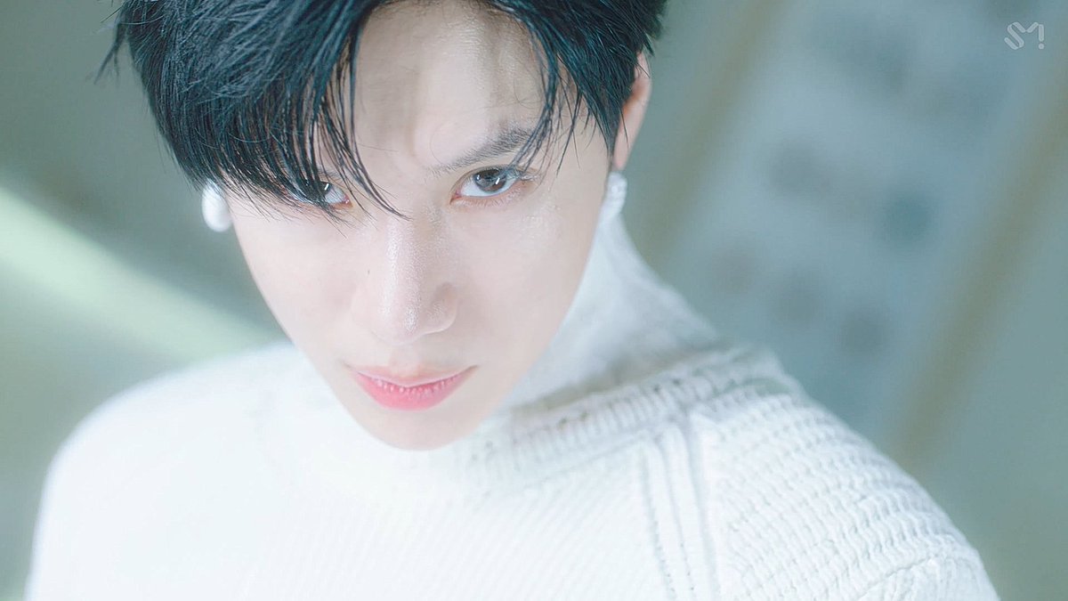  #TAEMIN    #태민   ' #이데아   ( #IDEA  :理想)' MV YouTube: Naver:  https://tv.naver.com/v/16625239&nbsp;V Live:  https://www.vlive.tv/video/222478&nbsp;