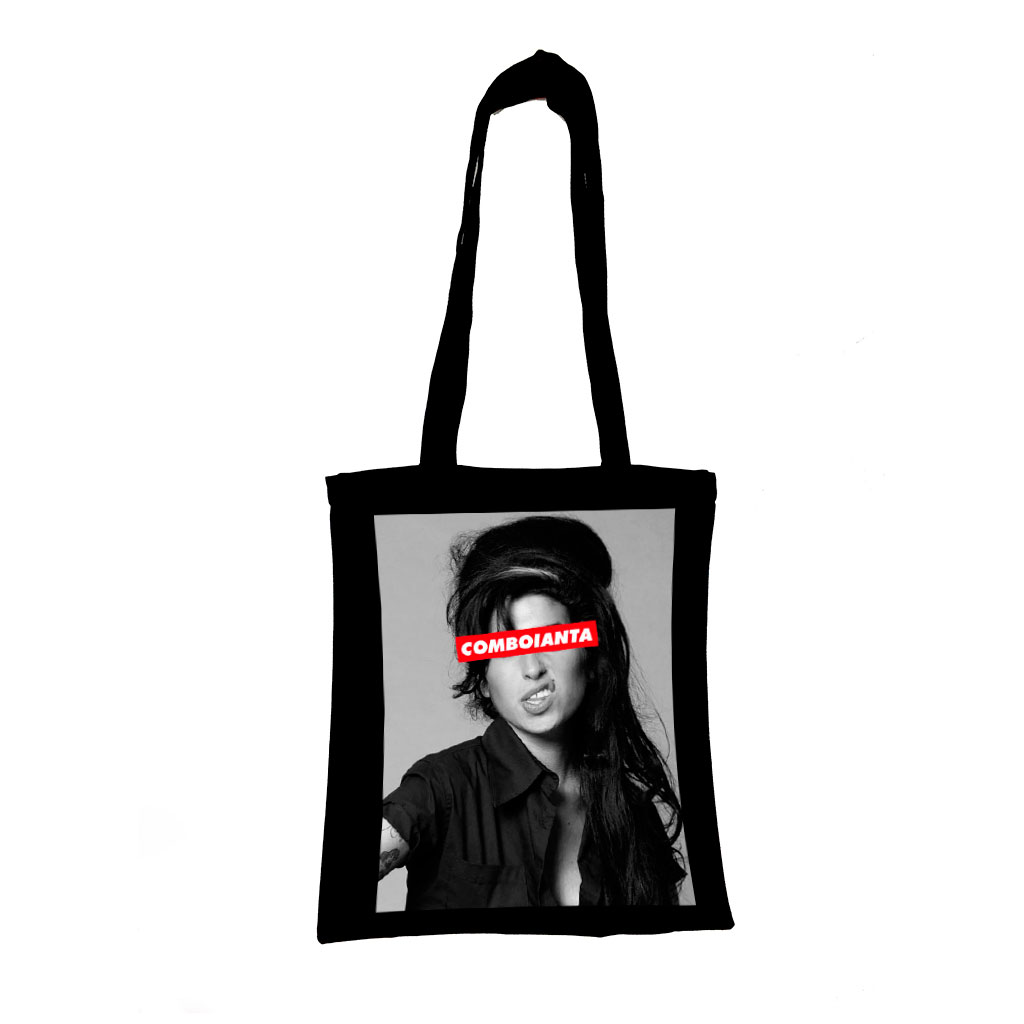Larouchart's tweet photo. A qui li agradava més el Comboi que a Amy? Disponible a la nostra web i a les nostres xarxes. #Amy #BackToBlack #Comboianta #NoTéParà #Fans #Winehouse https://t.co/S6srwatHMc
