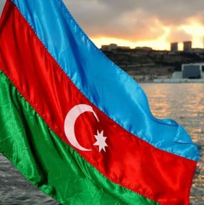 армяне. флаг азейбарджан. агамалыев азер. азербайджан люди. талыши горцы.