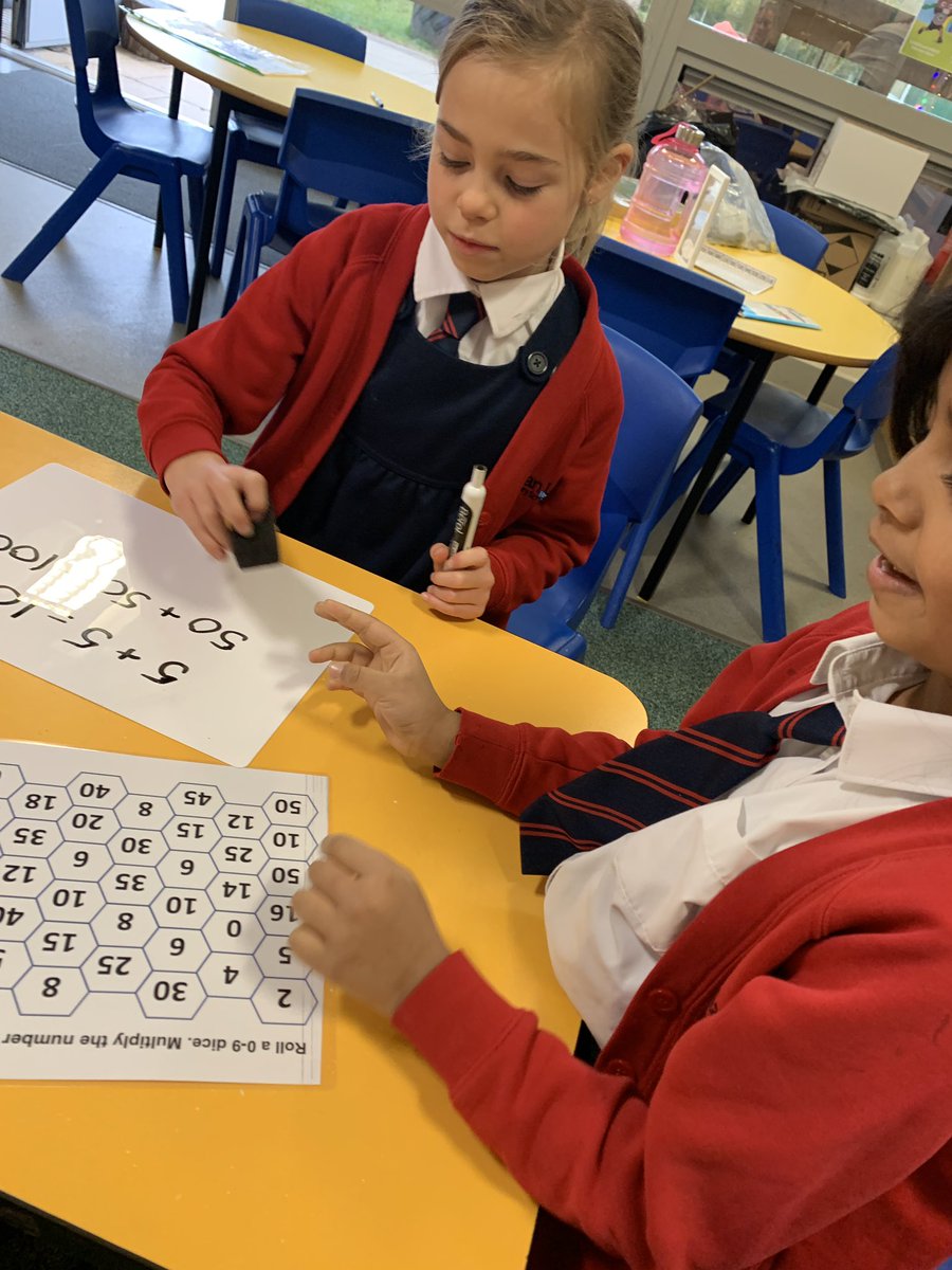 oldgupsyr2's tweet photo. 2LM enjoying @Maths_Tree resources on a Monday morning ๐ #ambitiousandcapable #GUPSNum https://t.co/DFU83knaTE
