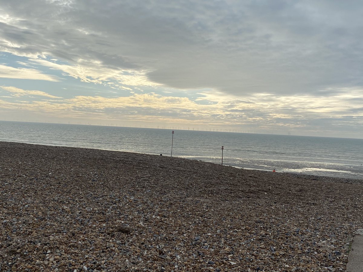 SarahGreenPT1's tweet photo. 5k along the prom this morning. Really muggy but enjoyable run. Completely in the zone listening to my audio book. #run #dailyexercise #MondayMorning https://t.co/ZzOjF1sq2A