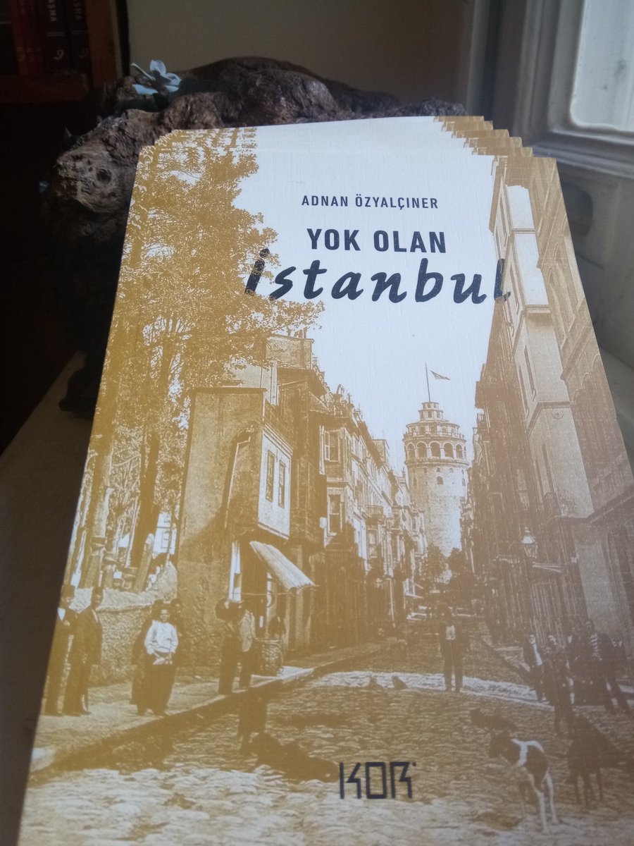 Adnan Özyalçıner, "Yok Olan İstanbul" da bir şehrin izini sürüyor.

%30 indirimle Mekân Kitap Kafe'de...

<a href="/korkitap/">Kor Kitap</a>