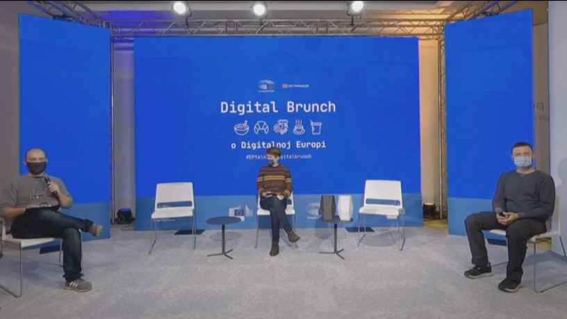 netokracija's tweet photo. Krenuli smo s prvim predavanjem na Digital Brunch konferenciji uz @roargh, @valentt i @ClaudiaBonamini !
#digitalbrunch #eu #migration https://t.co/CzKPUdNh0C