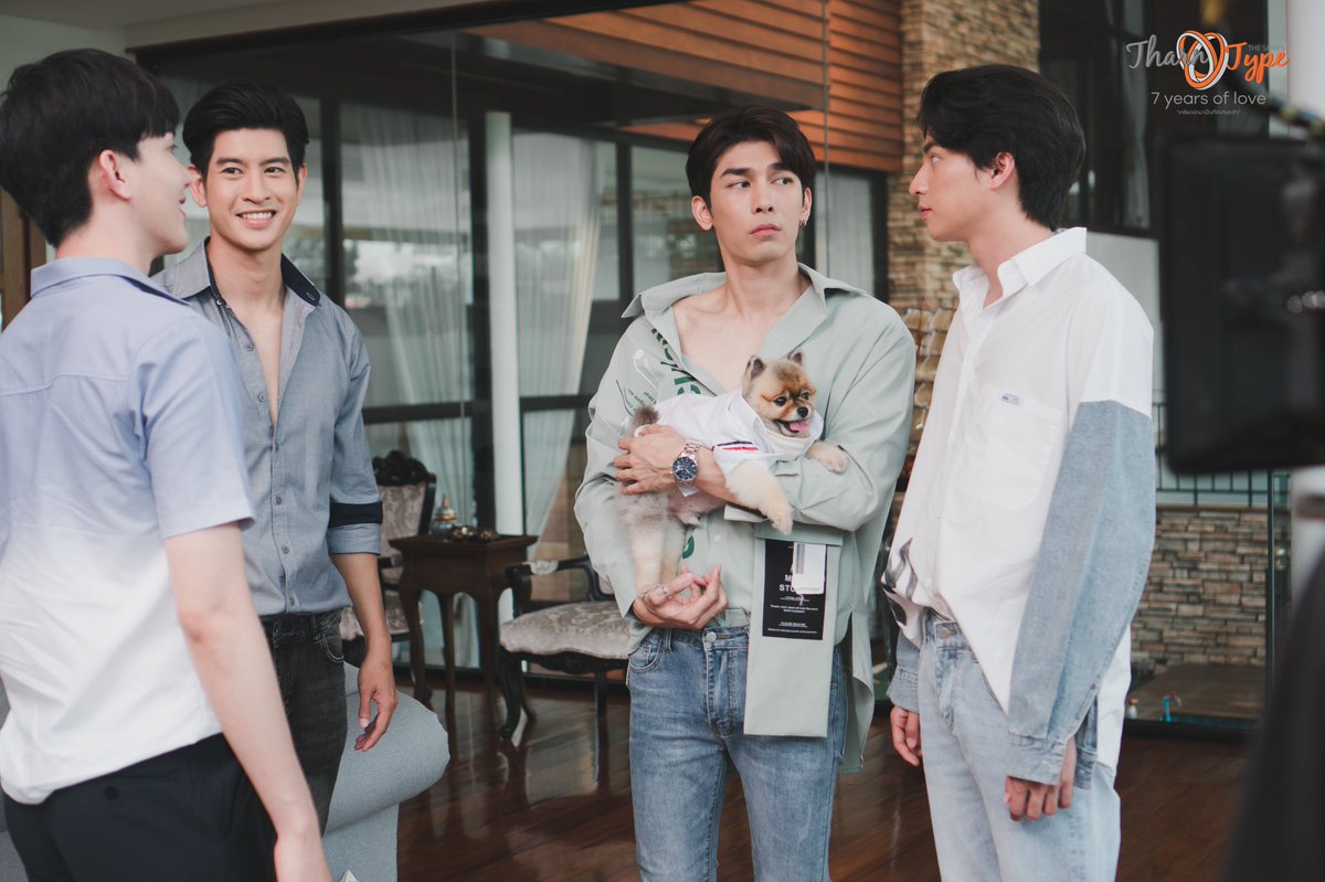 TharnType_s's tweet photo. 🎉สวัสดีวันแรกของสัปดาห์ ขอนำภาพเบื้องหลังเล็กๆ น้อยๆ มาฝากทุกคนด้วยค่ะ ชมภาพเพิ่มเติมได้ที่ลิงก์นี้น้า https://t.co/JYqZFCY812 

สำหรับใครที่ยังไม่ได้ตอนแรก สามารถดูย้อนหลังได้ทาง LINE TV นะคะ👇🏻
https://t.co/8xjUhtAtda

#TharnTypeSS2EP1 https://t.co/EBC7Uk6WN2