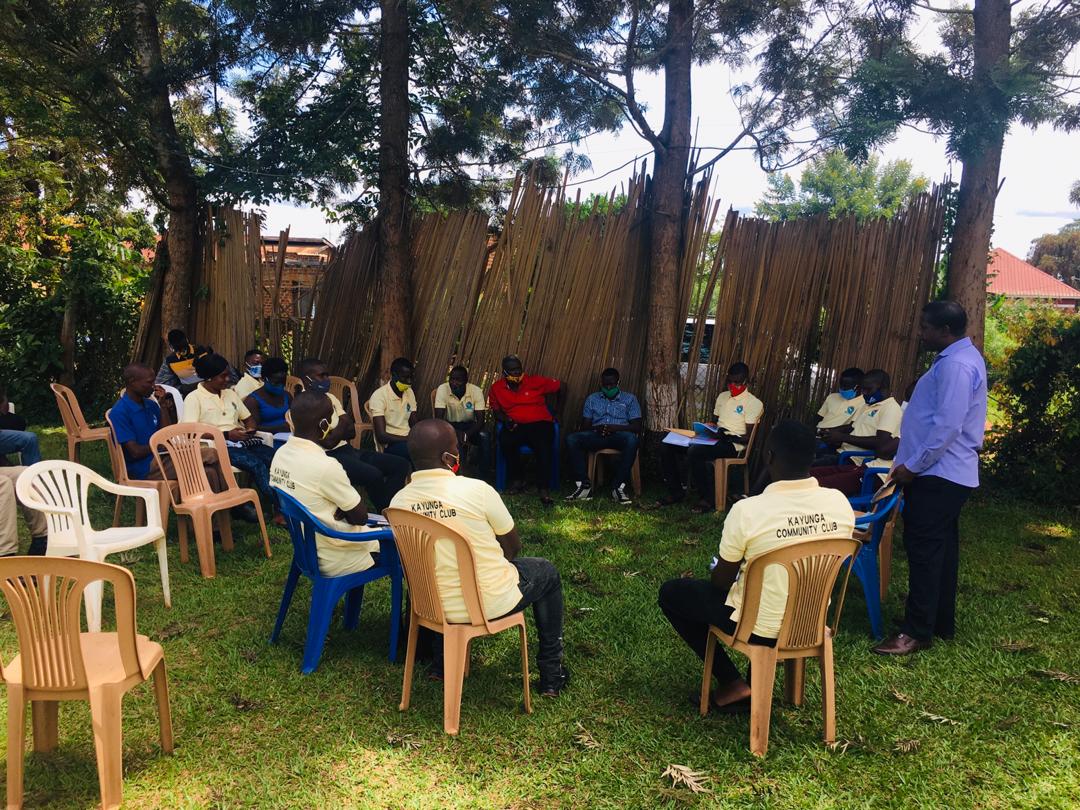 ClubKayunga's tweet photo. Mentorship Sessions organized every Sunday at mayor's gardens Kayunga . Have time with experts in Business planning and management. They are guiding us on how to come up with successful businesses ventures .
#KayungaCommunityClub #togetherwecan https://t.co/DI3Q1huCfp