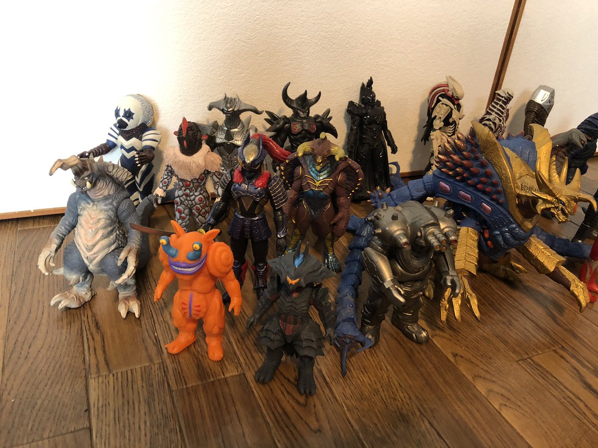 持っているソフビをシリーズ毎に並べてみよう‼️ ウルトラマンメビウス