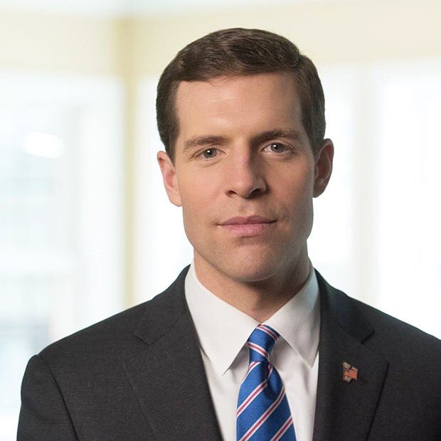 notcapnamerica's tweet photo. Rep. Conor Lamb on Alexandria Ocasio-Cortez:

“I respect her and how hard she works.  And what she did in an extremely low turnout Democratic primary” 

💀😫☠️⚰️ https://t.co/3uAM0rWLU6
