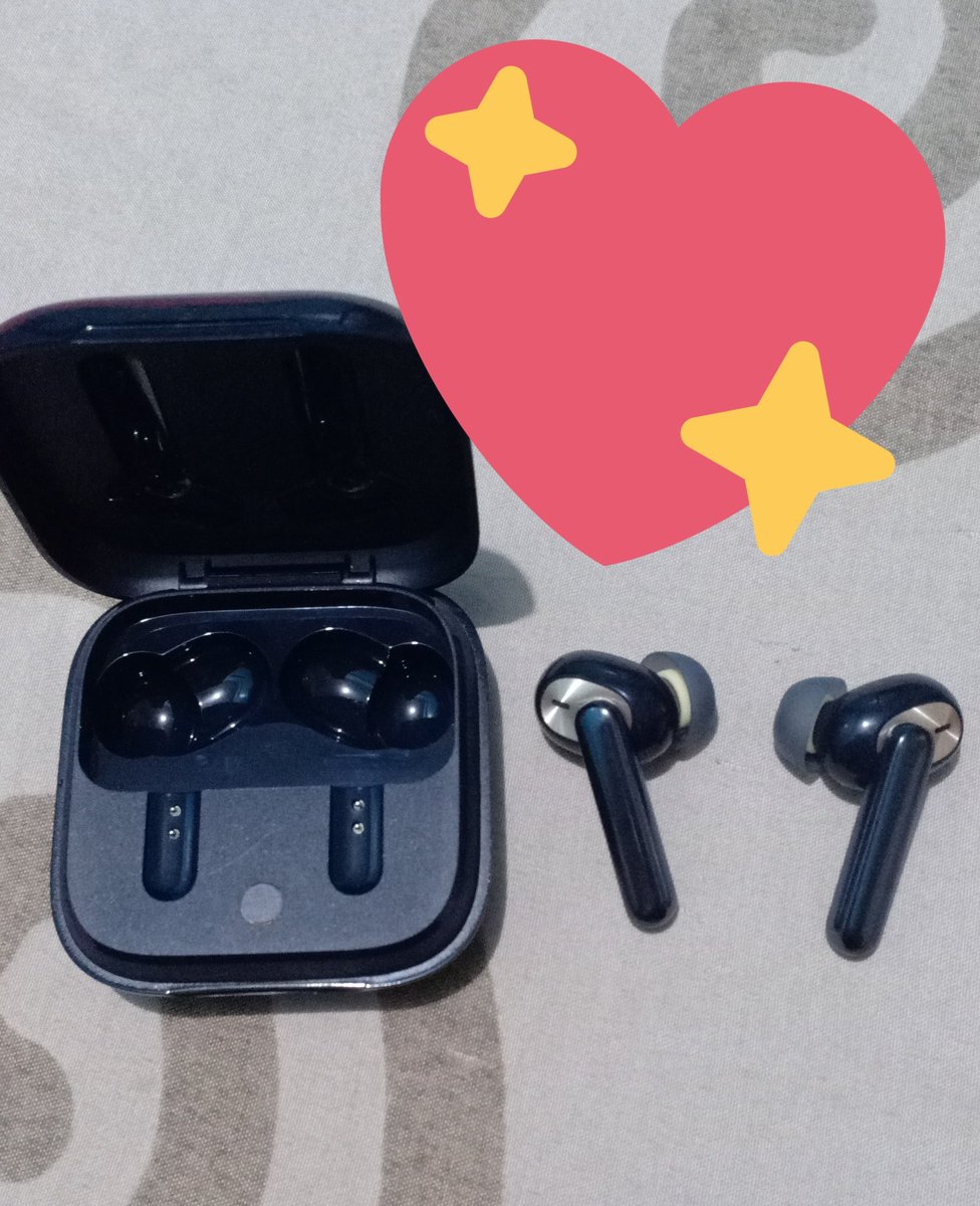 Arta_richi's tweet photo. @OPPOIndonesia Sumpah, ini keren bgt.
Suaranya jernih, dan canggih abiz.
#clearlyyourexpression
Secinta itu sama Oppo Enco W51 ini
ππππ
Thank You Very Much @OPPOIndonesia πππ https://t.co/jNrHCaPIdj