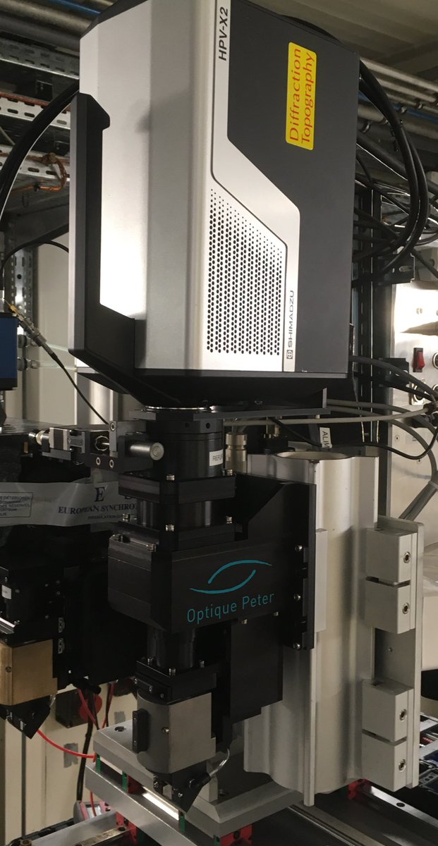 SoM_esrf's tweet photo. New hardware arrived: an indirect detection microscope compatible with UV-emitting scintillators allows us to use fast scintillators for ultra-high speed #Xray imaging with the new #EBS source @esrfsynchrotron ! #photonics #realtime https://t.co/vchxByXF2U
