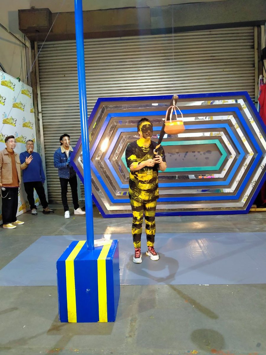 itsShowtimeNa's tweet photo. LT moment talaga ang round 3 FUNishment ni Tumpak Tracer MC!
#ShowtimeNovemBetKo https://t.co/xjJmJ05k3q
