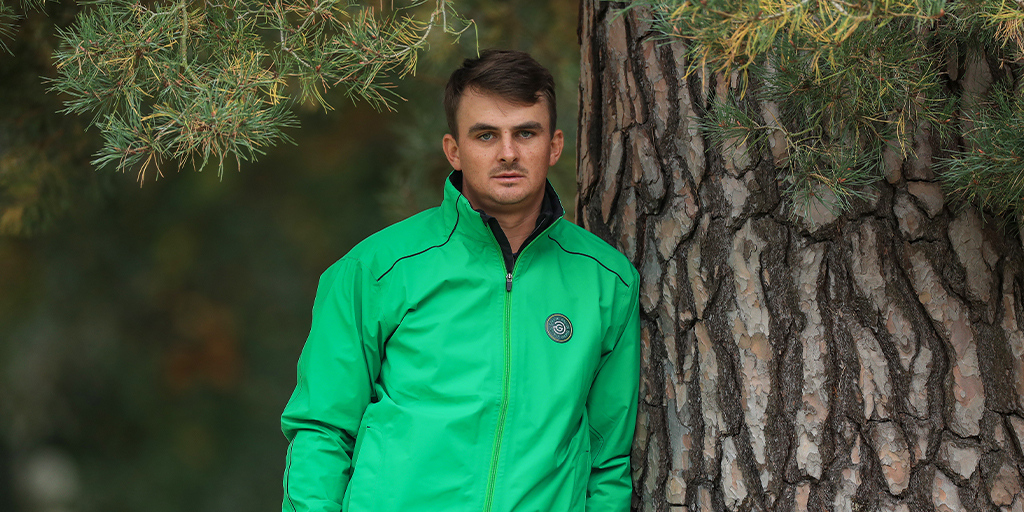 ClubhouseGolf's tweet photo. 🚨 ITS COMPETITION TIME!!! 🚨 WIN a Limited-Edition Galvin Green “Green Jacket” 🔥👇
✅ Like, RT, Follow Us + Comment 3 mates &amp; Your Size ✅
📲 Enter on our IG/FB too! 📲
Winners are drawn from either Twitter, IG or FB⁠

#competition  #ClubhouseGolf https://t.co/vcWOTdUmHk