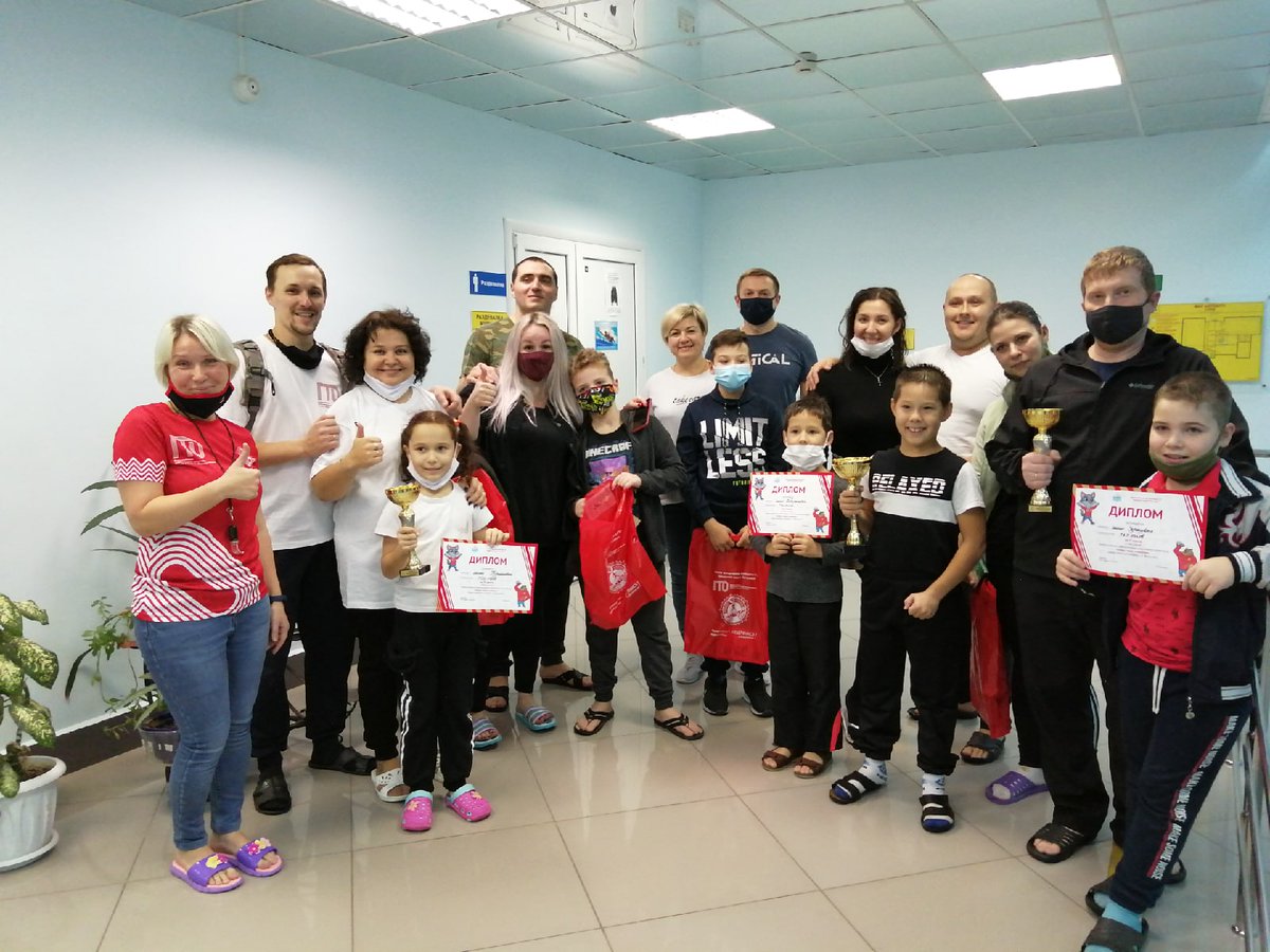 Вместе мы сила! 
8 ноября прошел Фестиваль ГТО среди семейных команд г.о. Жигулевск!
Поздравляем победителей и желаем дальнейших побед!
1 место - семья Сибиряковых
2 место - семья Здрецовых
3 место - семья Курмашевых