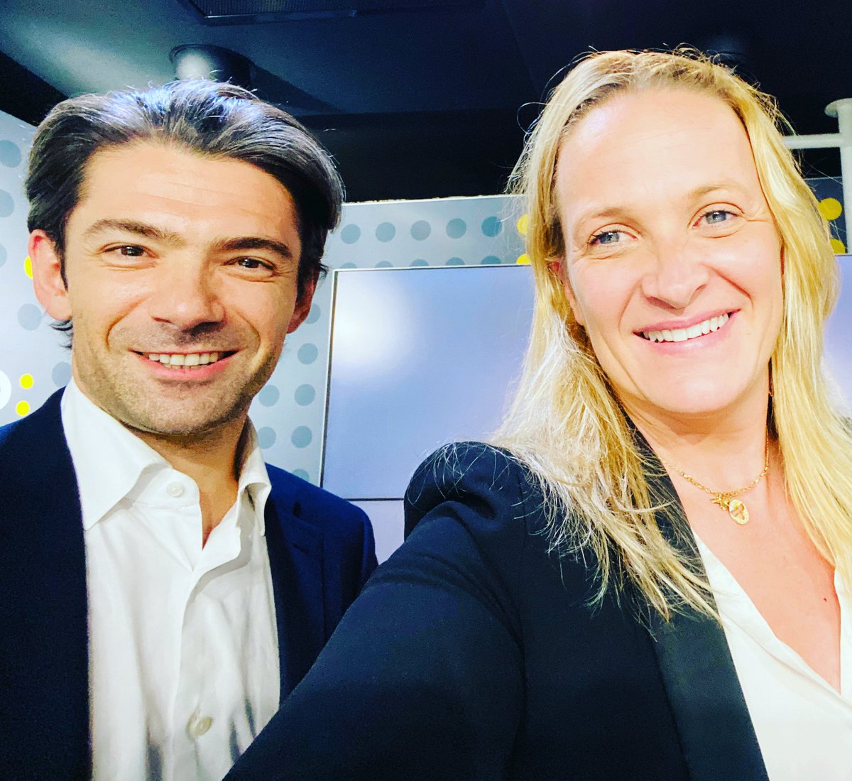 Elodie Suigo (@esuigo) on Twitter photo #lemondedelodie & le violoncelliste @gautiercapucon <a href="/franceinfo/">franceinfo</a> Son new album #emotions ,la place qu’occupe la musique dans sa vie,son coup de foudre pour l’instrument.Il nous confie ses inquiétudes pour l’avenir des jeunes musiciens oubliés dans l’ombre de la #COVID19 #lemondedelodie & le violoncelliste @gautiercapucon <a href="/franceinfo/">franceinfo</a> Son new album #emotions ,la place qu’occupe la musique dans sa vie,son coup de foudre pour l’instrument.Il nous confie ses inquiétudes pour l’avenir des jeunes musiciens oubliés dans l’ombre de la #COVID19