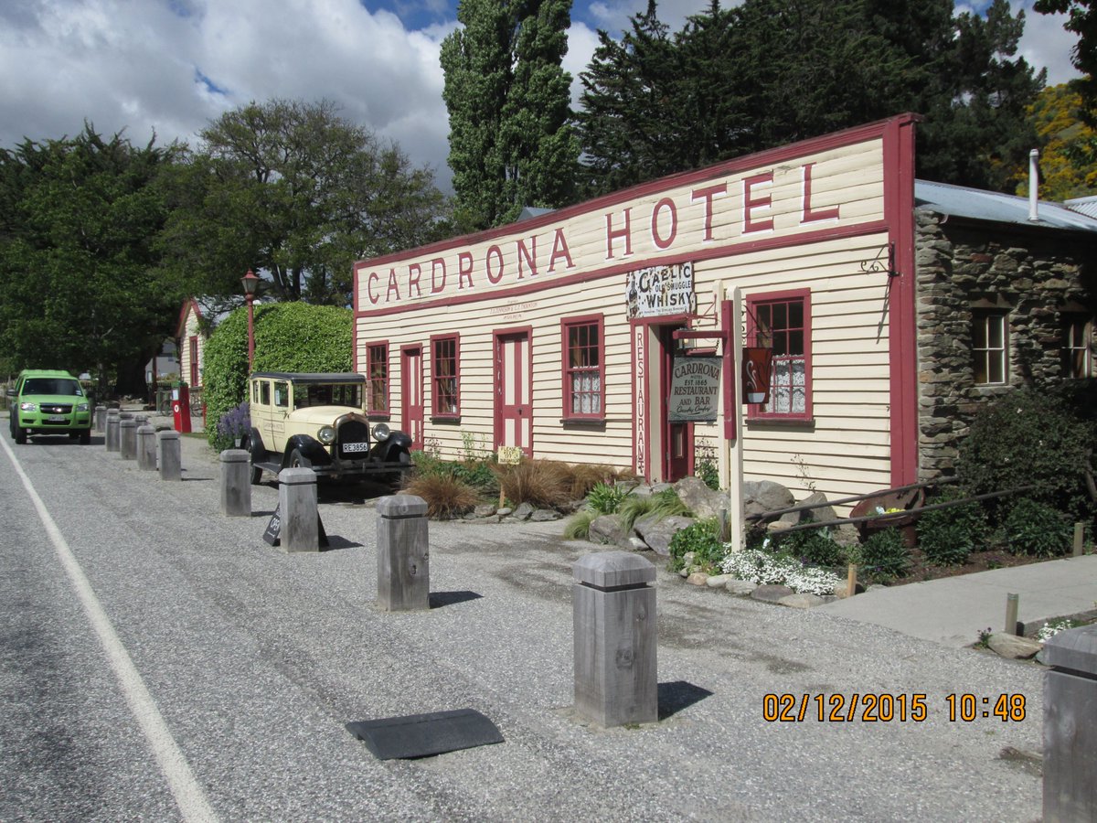 allanrob9's tweet photo. Not much to it- all frontage but most of been a happy stop in the days of the swag & the horse. #CentralOtago #NZ on the way over the #CrownRange to #Queenstown from #Wanaka The road is tar sealed now. https://t.co/3vvjncSSzl