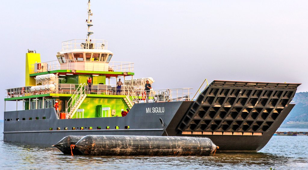 UNRA_UG's tweet photo. Ferry services⛴ : Gov't of Uganda through the Uganda National Roads Authority has enabled safe transportation of over 3.5 million passengers through-out the country across different water bodies. #UNRAworks https://t.co/dTM3OwruC9