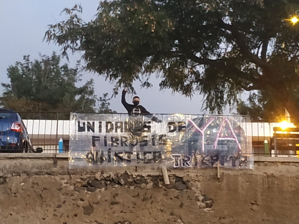DQuistica's tweet photo. Ya está colgada ✊🏾 A lo largo de la mañana intentaremos regresar para sacar una foto con más luz.
Unidades de Fibrosis Quística YA https://t.co/J2ggXcQjgD