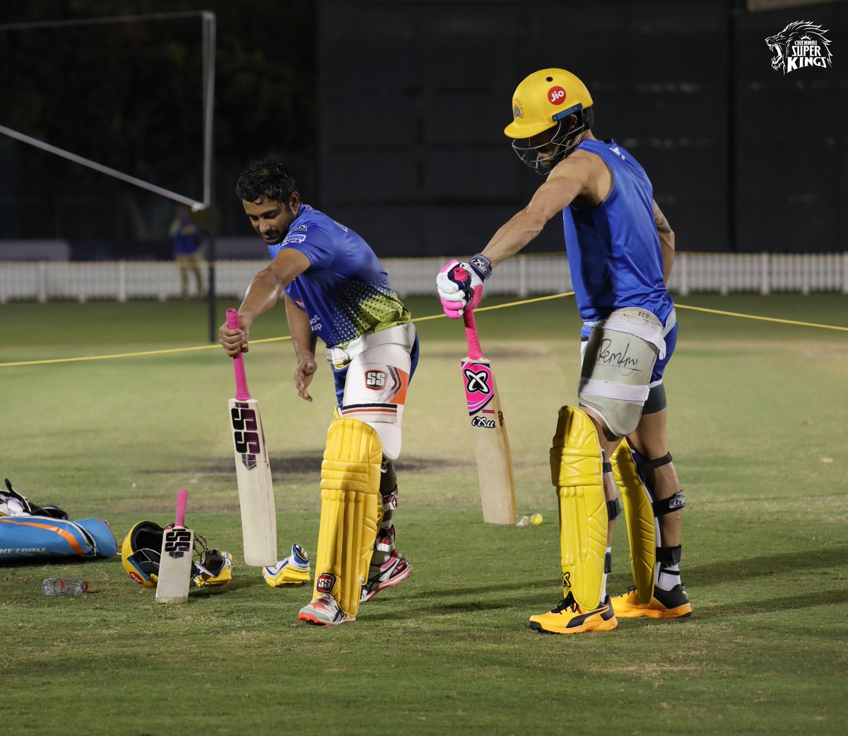 ChennaiIPL's tweet photo. Mondays start with the perfect defence. If you were to assign a shot for each day, what are your picks? 🦁💛 #WhistlePodu #Yellove https://t.co/DzwUUD43iT