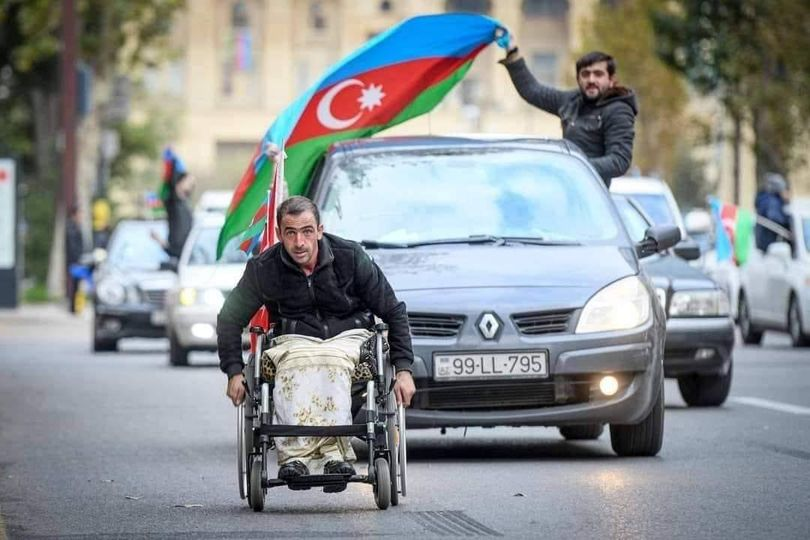 GulluDj's tweet photo. Happy #FlagDay #Azerbaijan ! https://t.co/Se8ltbPXRf