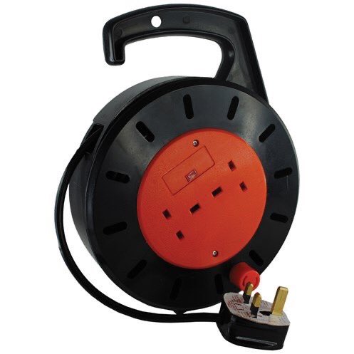 macroomtoolhire's tweet image. It&apos;s always good to keep a Safeline 10m Cable Reel at hand 🖐🏼 Designed to fit comfortably in the hand, which makes it easy to wind &amp;amp; use - €17.50 #safelıne #diy #macroom #christmaslights🎄 #besafe #staysafe #christmas2020