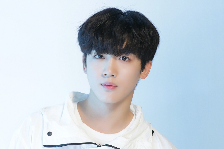 soompi's tweet photo. “School 2020" To Be Changed To “School 2021” + #WEi’s #KimYoHan Remains Male Lead
https://t.co/mWiixz6UIR https://t.co/Iw4r2VGpV1