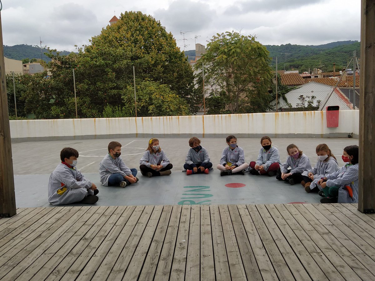IESANTJORDI's tweet photo. CM-2 fa el Primer assaig de Pastorets sense el guió! #petitsactors #petitesactrius #elspastorets #tradicions #escolescooperatives #escolesmaresme #iesantjordi #vilassardedalt https://t.co/DTSIGjtzX2