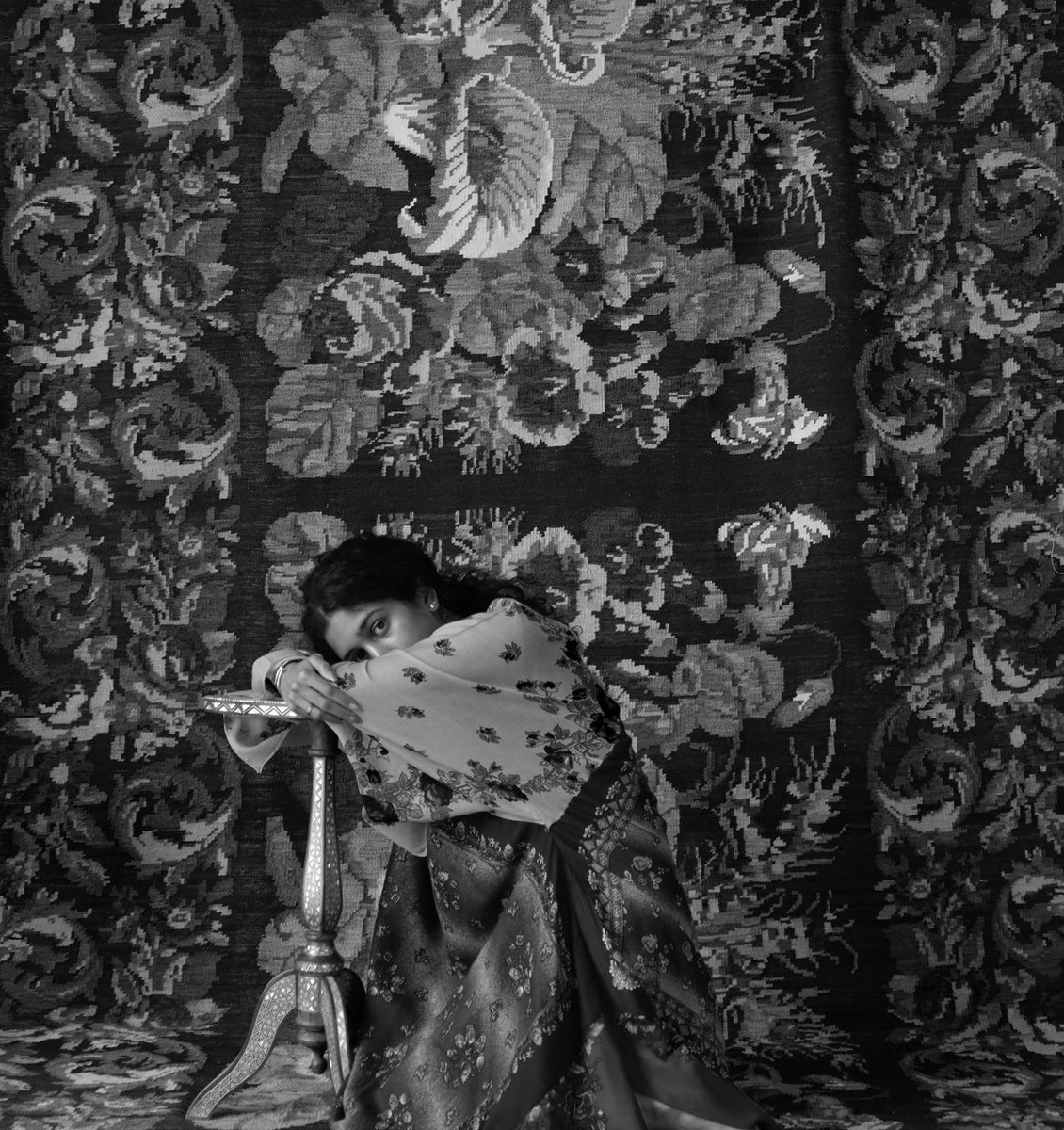 this_orient_com's tweet photo. This is Mashael Alsaie, an emerging artist with #Bahraini roots who resides in #NewYork. Her website is like a treasure chest full of interesting artistic videos and photographic series. https://t.co/H4nTkURkeD Subscribe to our newsletter to receive these interviews every #Monday https://t.co/4ssnqcOYam